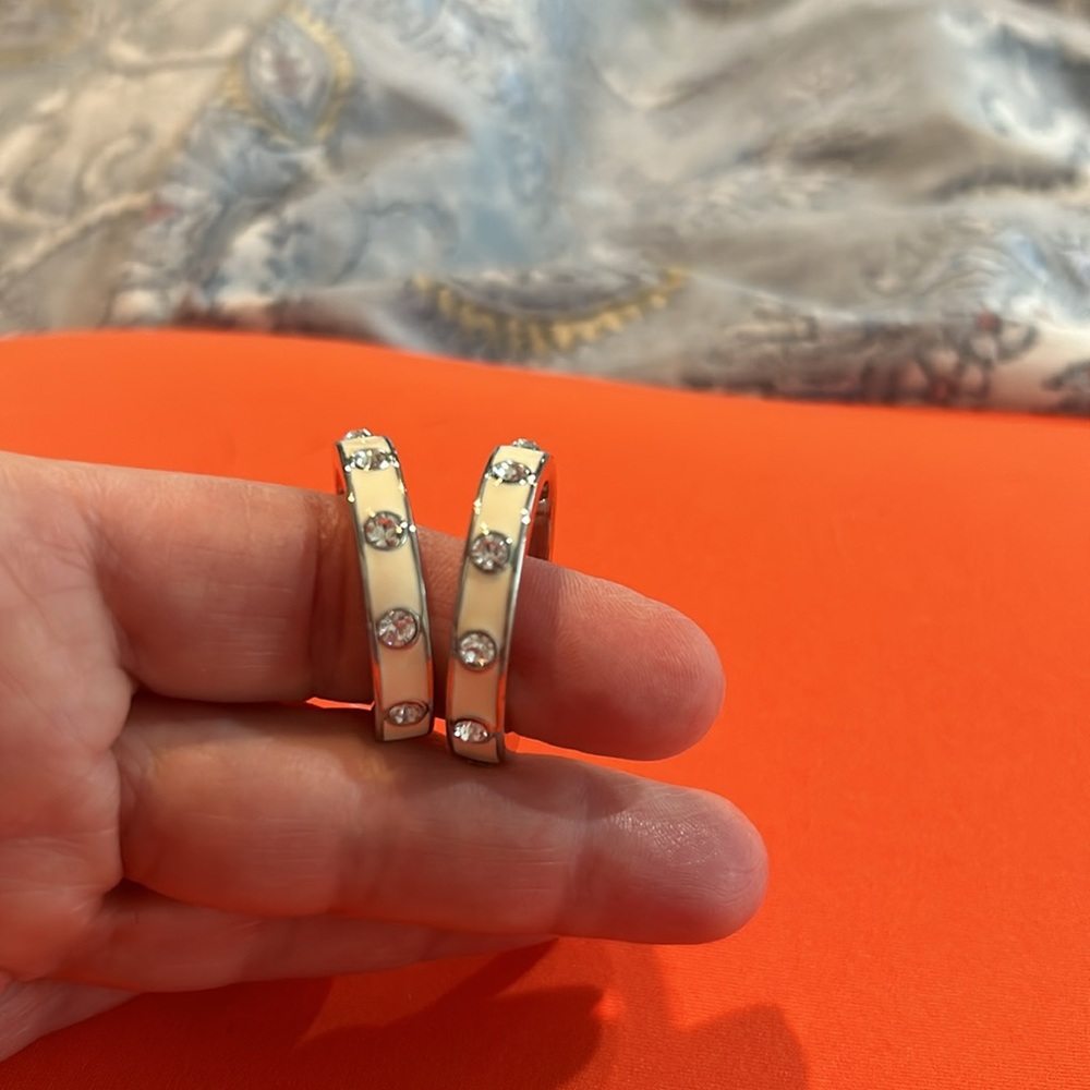 Hoop earrings - Picture 4 of 4